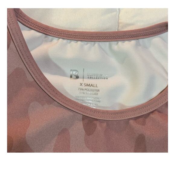 Buff Bunny Pink Camo Workout Crop - Picture 4 of 5